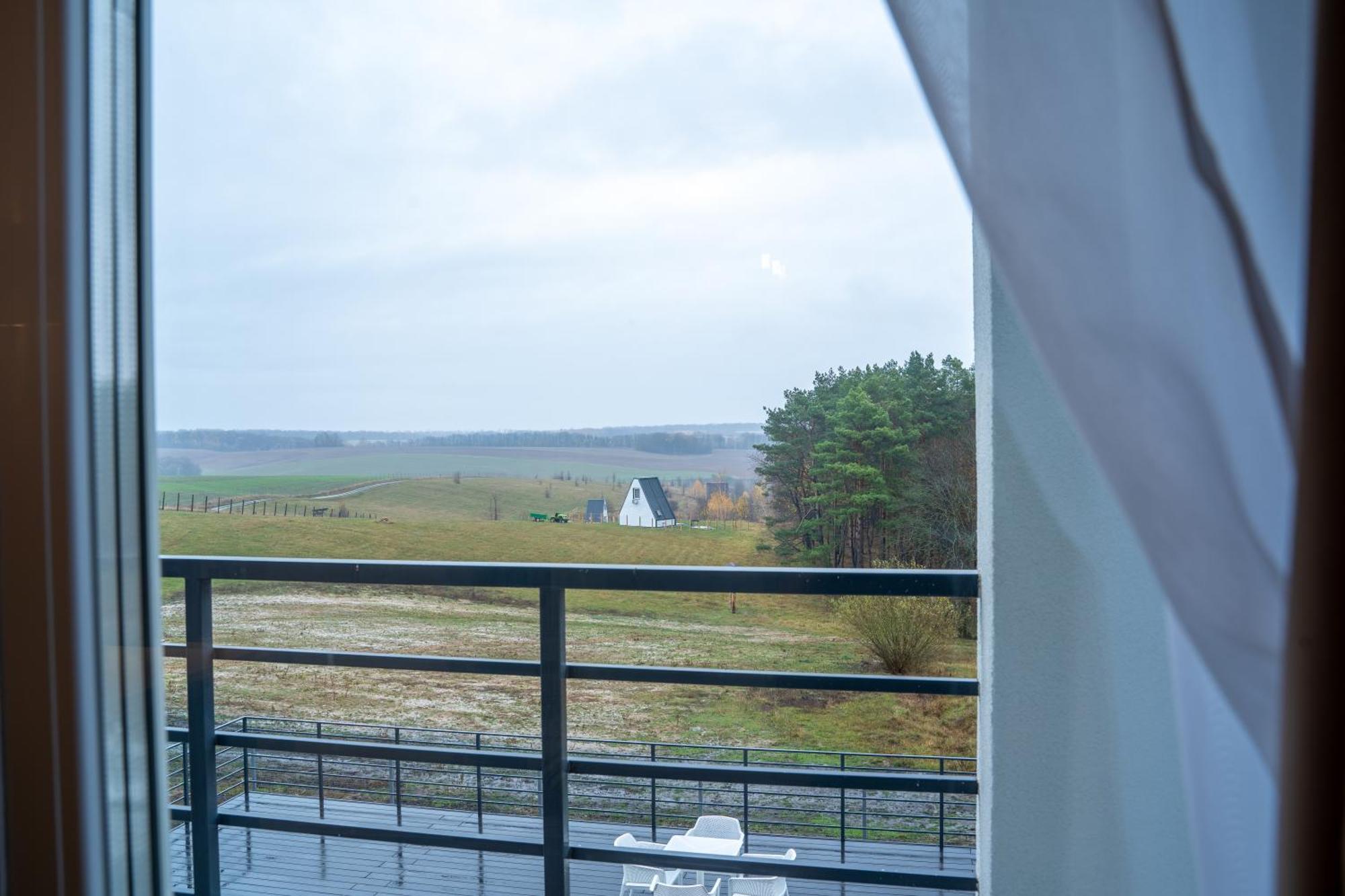 Green Village Hotel Mykolaivka  Экстерьер фото